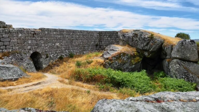 Ancient stone bridge on the Castro Laboreiro trail