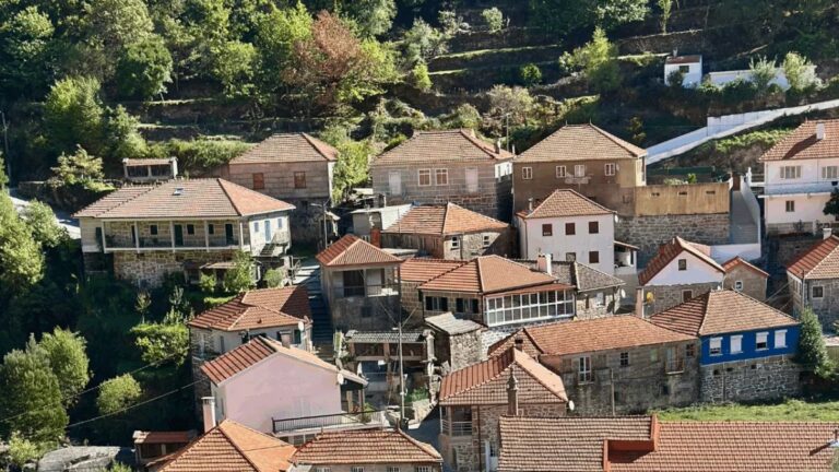 Granite houses of the Peneda village